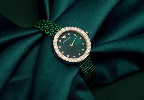 The Perfect Gift: Finding the Ideal Emporio Armani Women’s Watch for Her